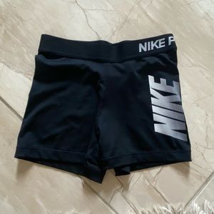 Women's Nike Pro 3" Shorts Size S